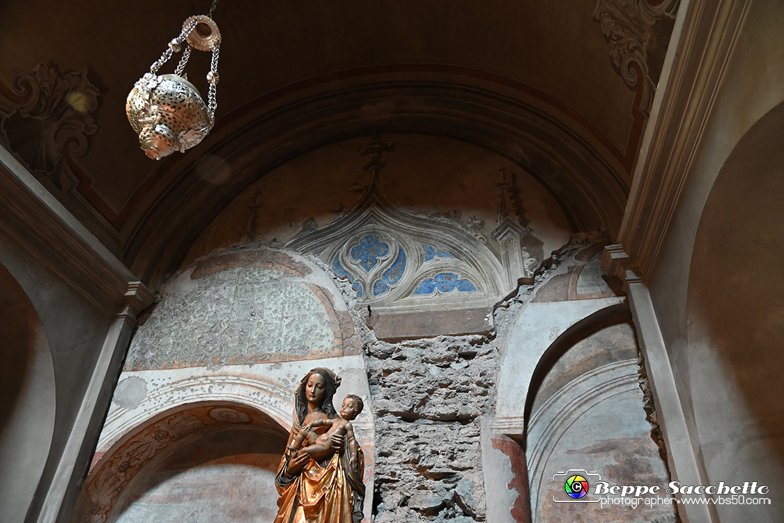 VBS_2974 - Novalesa - Abbazia. Parrocchia. Cascata del Rio Bard.jpg